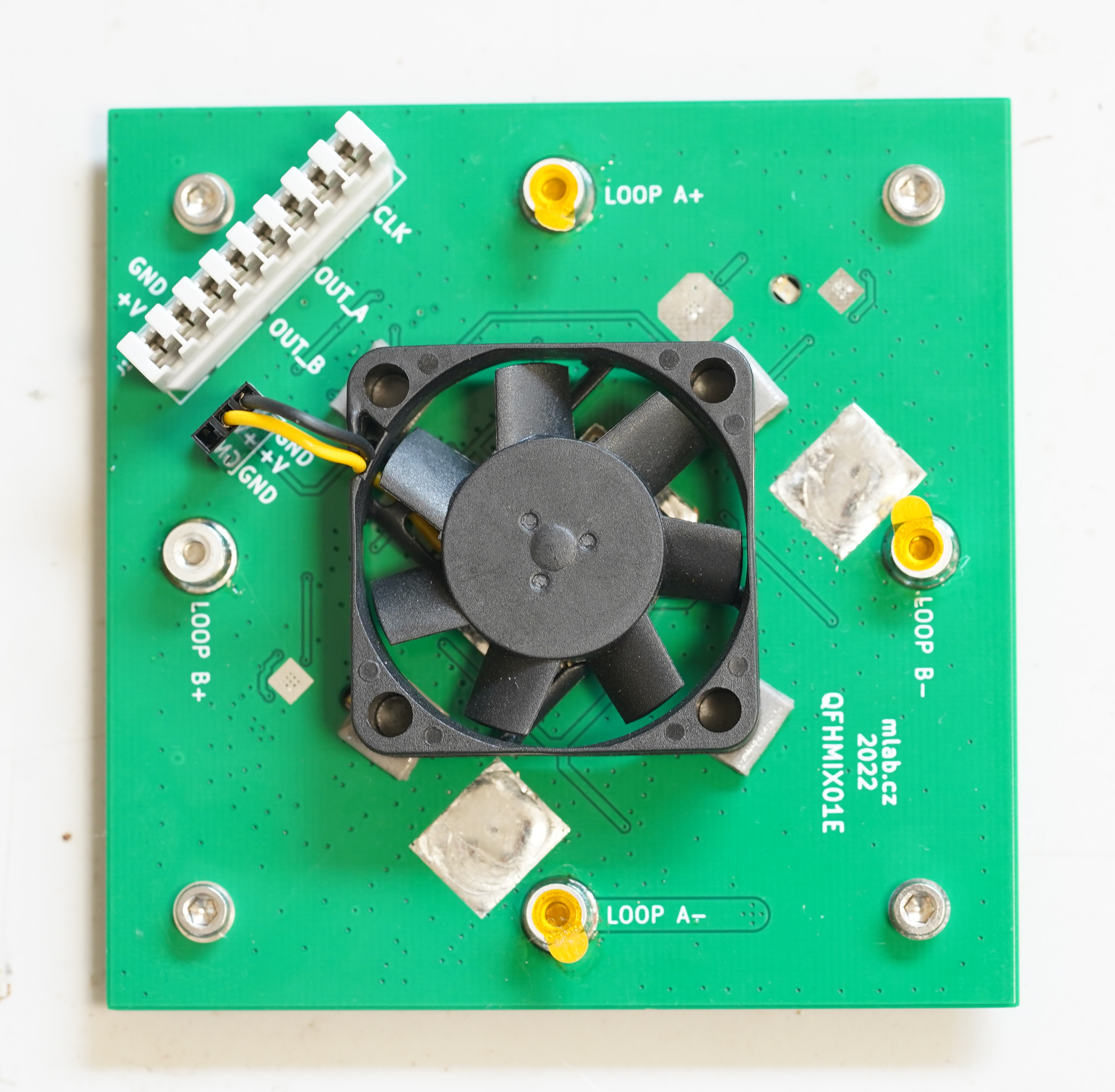 QFHMIX01E top side