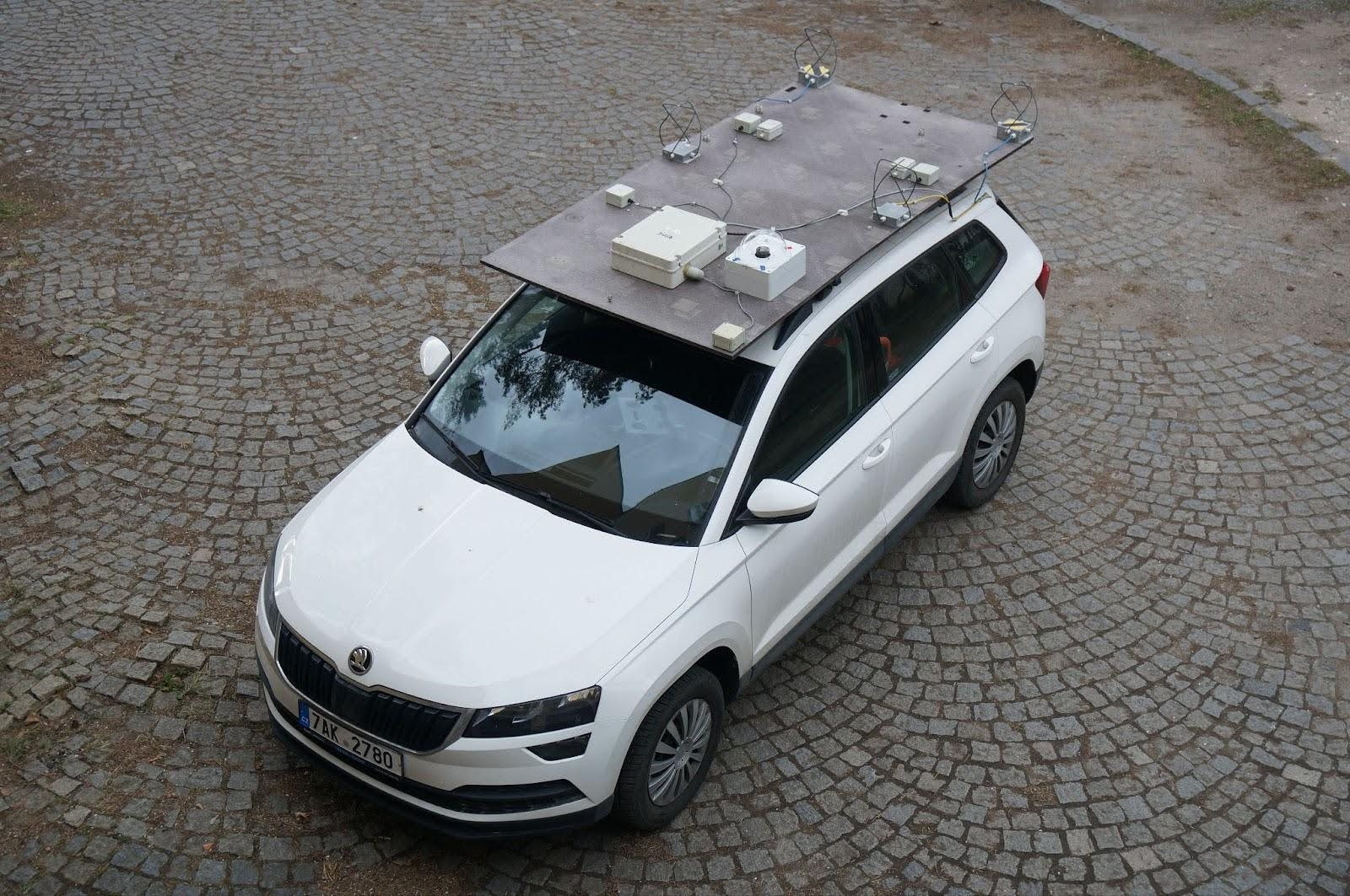 Baseline-car antenna and camera platform